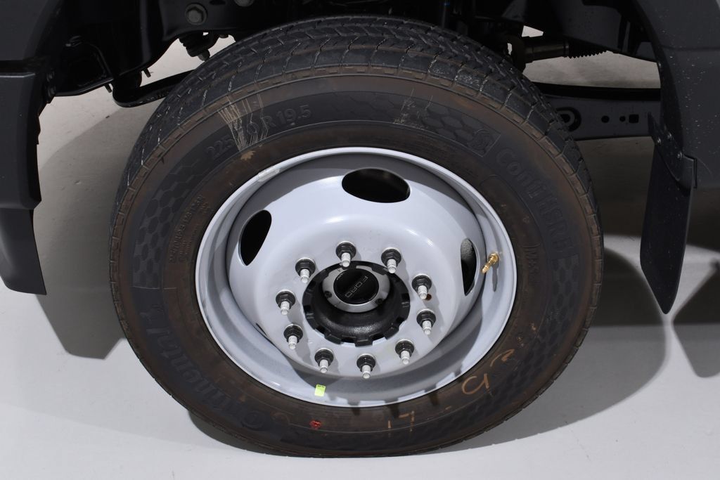 New 2027 Ford F550 4x4 Crew Cab image 24