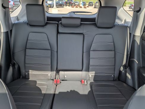Used 2022 Honda CR-V Touring image 13