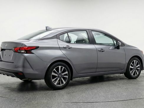 Used 2025 Nissan Versa SV image 9