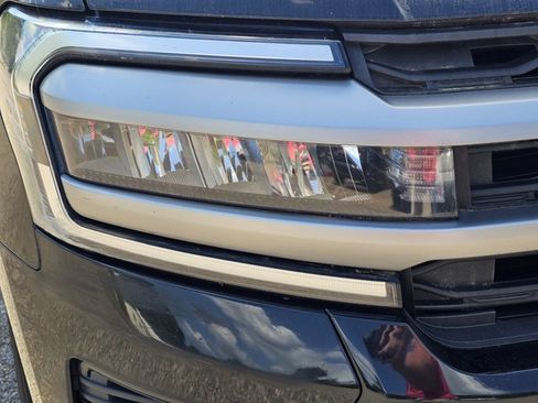Used 2023 Ford Expedition Max XLT AWD/4WD image 6