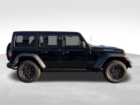 Used 2023 Jeep Wrangler Unlimited w/ Cold Weather Group AWD/4WD image 6