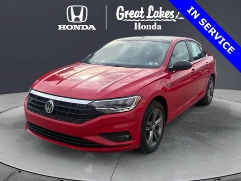 Used 2019 Volkswagen Jetta R-Line FWD image 2
