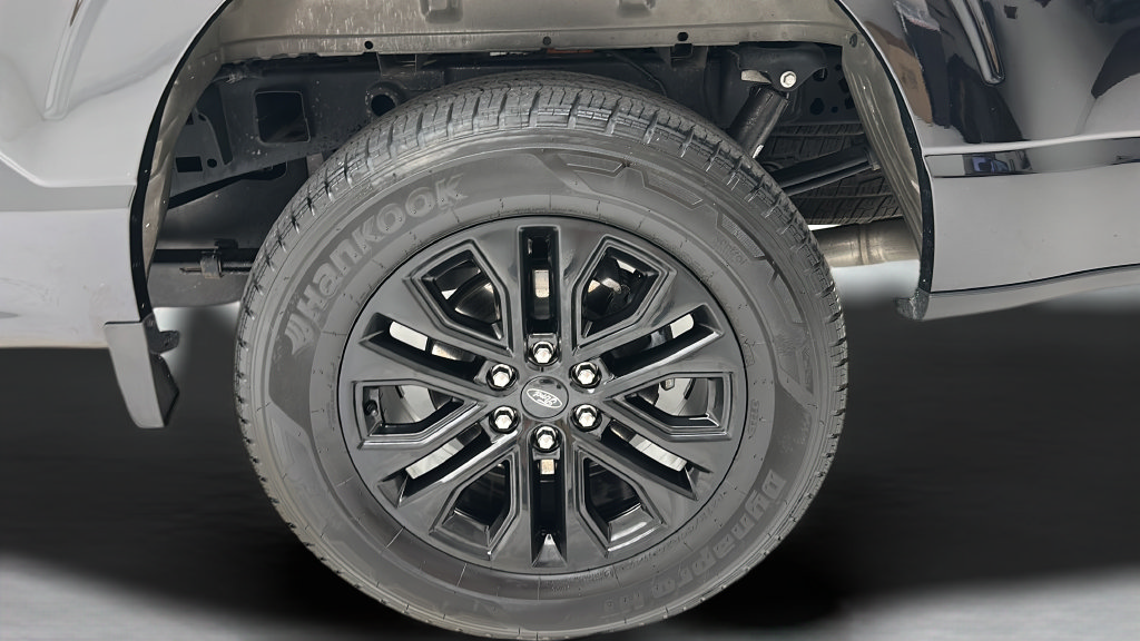 Used 2024 Ford F150 Lariat AWD/4WD image 10