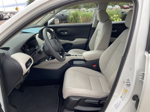 Used 2025 Honda HR-V LX image 37