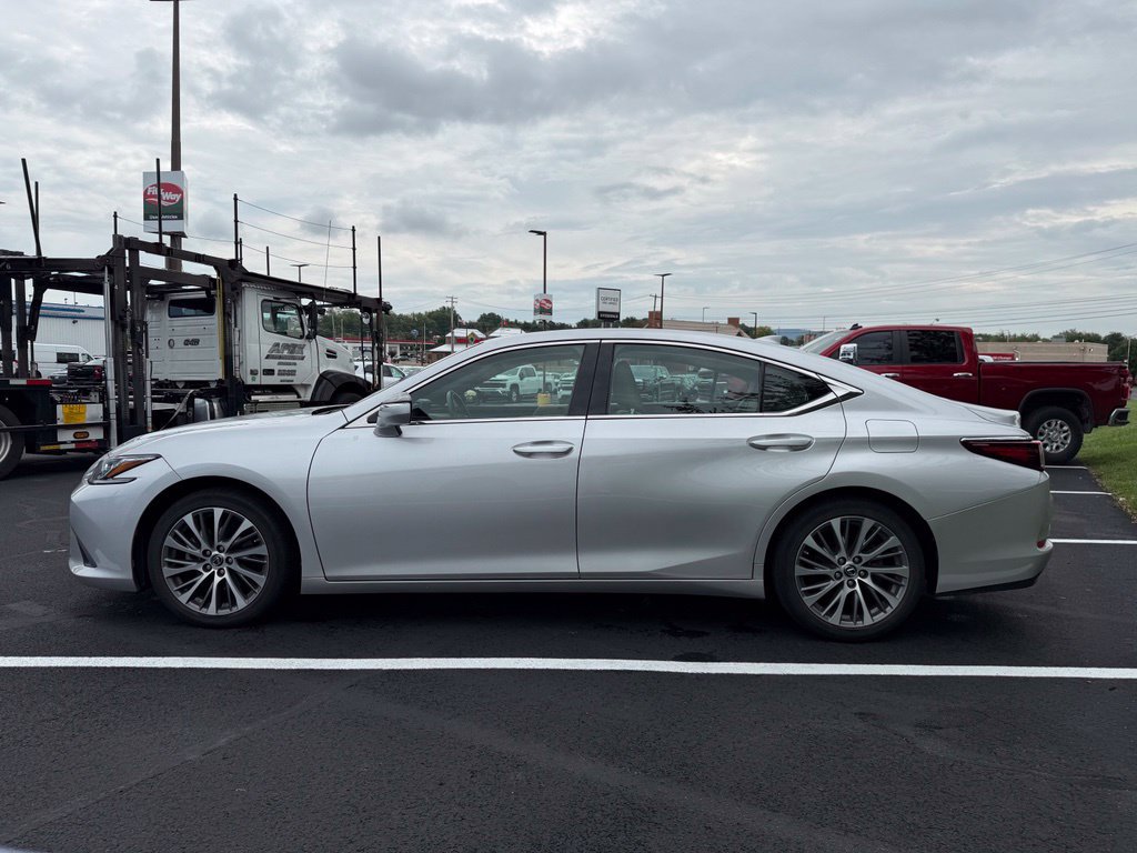 Used 2019 Lexus ES 350 FWD image 4