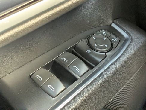 Used 2025 Chevrolet Silverado 2500 LT w/ Convenience Package image 22