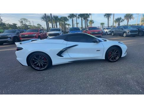 Used 2023 Chevrolet Corvette Stingray Premium Conv w/ Z51 Performance Package RWD image 9