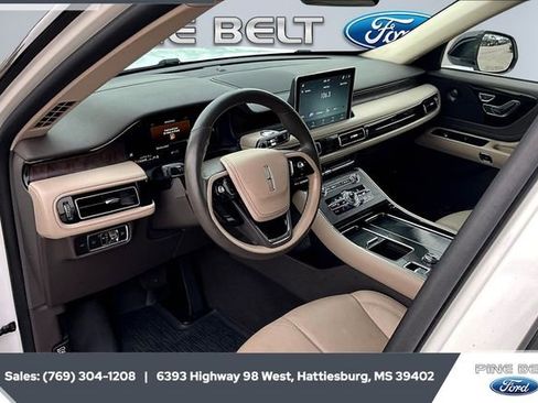 Used 2022 Lincoln Aviator Reserve w/ Elements Package Plus image 12