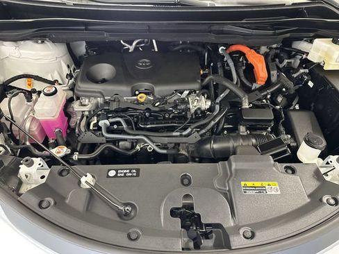 Used 2025 Toyota Sienna XLE AWD/4WD image 29