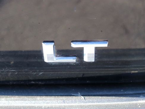 Used 2023 Chevrolet Suburban LT AWD/4WD image 61