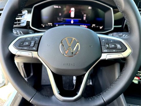 New 2025 Volkswagen Jetta SE image 12