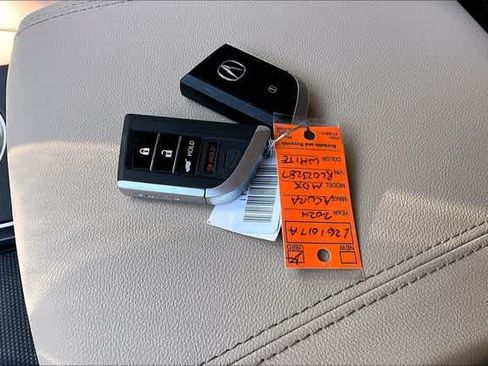 Used 2024 Acura MDX SH-AWD image 35