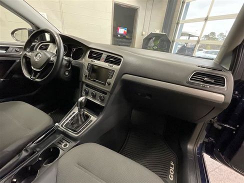 Used 2016 Volkswagen Golf S FWD image 24