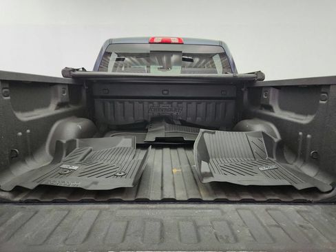 Used 2018 Chevrolet Silverado 1500 LTZ Z71 w/ Centennial Edition AWD/4WD image 33