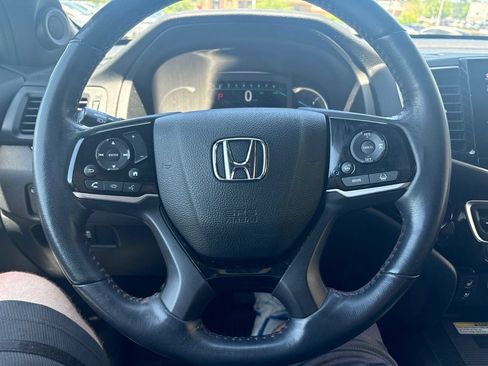 Certified 2021 Honda Pilot Black Edition image 16