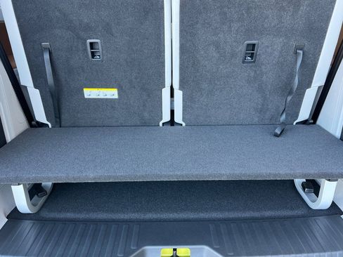 New 2025 Volkswagen ID. Buzz 1st Edition image 16