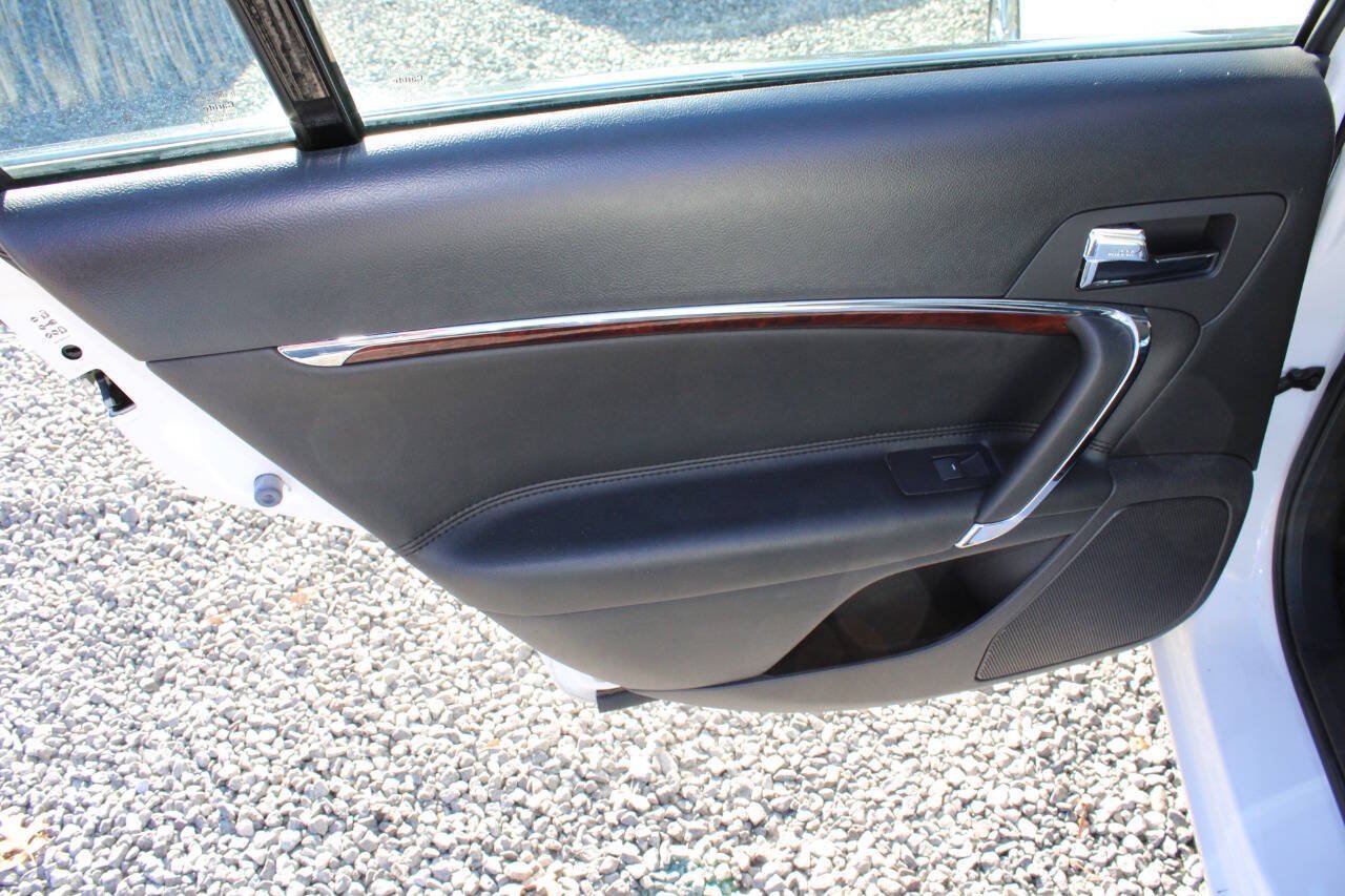 Used 2011 Lincoln MKZ Hybrid w/ 201A Rapid Spec Order Code FWD image 22