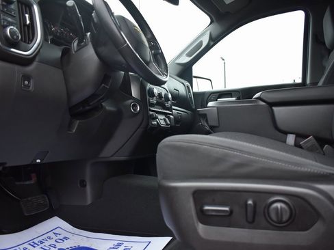 Used 2021 Chevrolet Silverado 1500 LT w/ Z71 Off-Road Package image 7