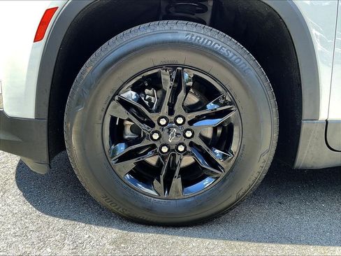Used 2023 Chevrolet Traverse LT w/ Midnight/Sport Edition AWD/4WD image 23