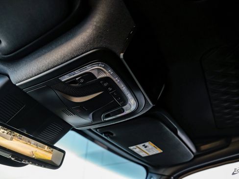 Used 2025 Mercedes-Benz Sprinter 3500 image 39