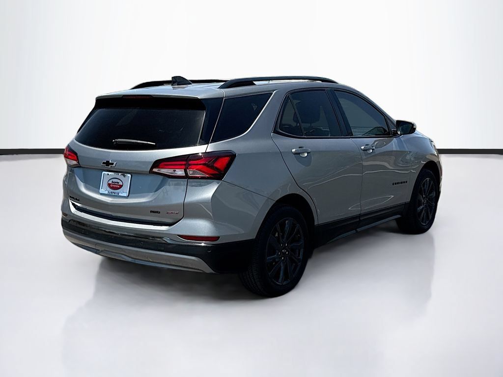 Used 2023 Chevrolet Equinox RS w/ RS Leather Package AWD/4WD image 5