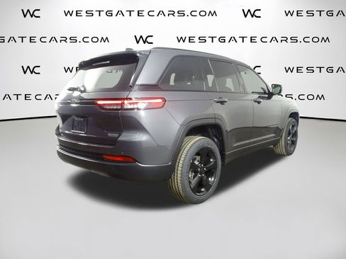 New 2025 Jeep Grand Cherokee Altitude image 46