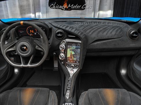 Used 2022 McLaren 765LT image 25