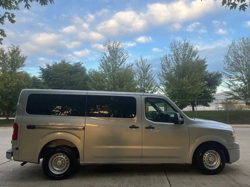 Used 2019 Nissan NV 3500 S image 12