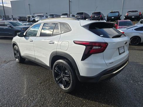 New 2026 Chevrolet Trax ACTIV image 3