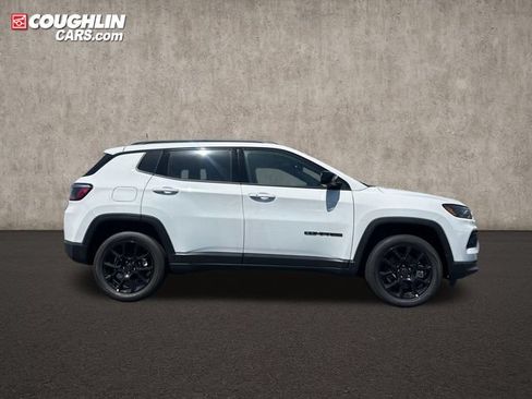 New 2026 Jeep Compass Latitude AWD/4WD image 3