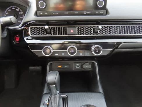 Used 2023 Honda Civic LX image 19