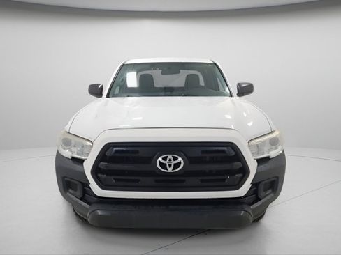 Used 2016 Toyota Tacoma SR RWD image 6