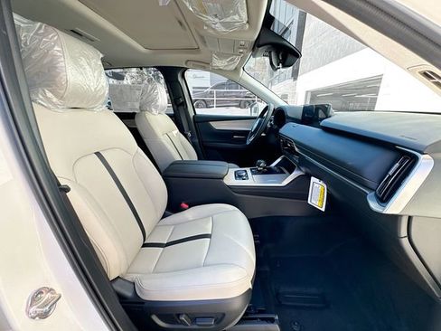 Used 2025 MAZDA CX-90 Plug-In Hybrid w/ Preferred image 29