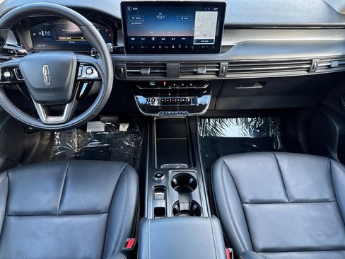 Used 2025 Lincoln Corsair FWD w/ Equipment Group 101A image 13