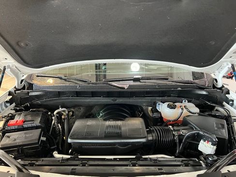 Used 2025 Chevrolet Tahoe Z71 w/ Comfort Package image 10