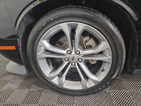Used 2022 Dodge Challenger R/T RWD image 32