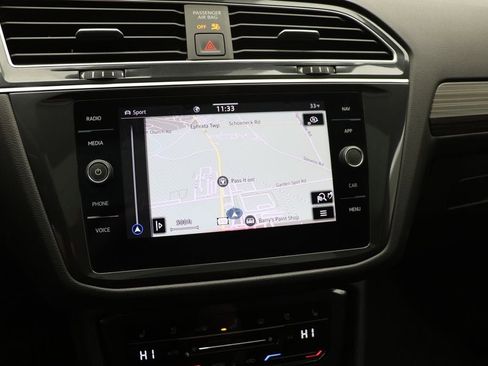 Used 2024 Volkswagen Tiguan SEL R-Line image 24