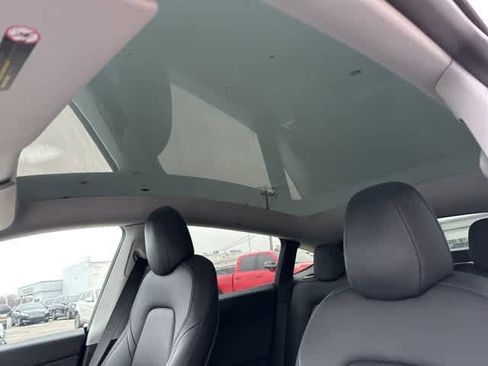 Used 2021 Tesla Model Y Performance image 5