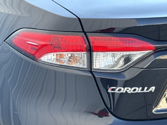 Used 2024 Toyota Corolla LE FWD image 6