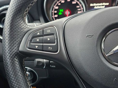 Used 2018 Mercedes-Benz CLA 250 4MATIC image 32