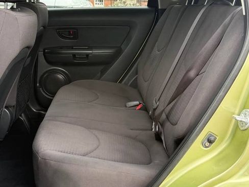 Used 2013 Kia Soul FWD image 6