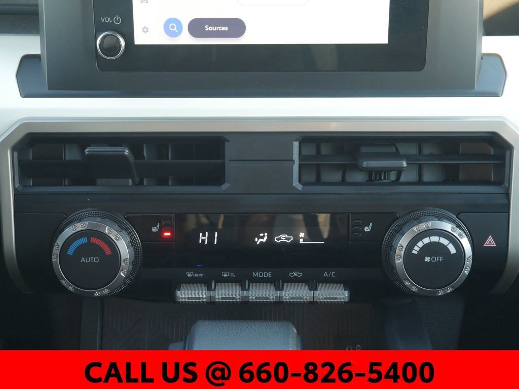 Used 2024 Toyota Tacoma TRD Off-Road AWD/4WD image 45