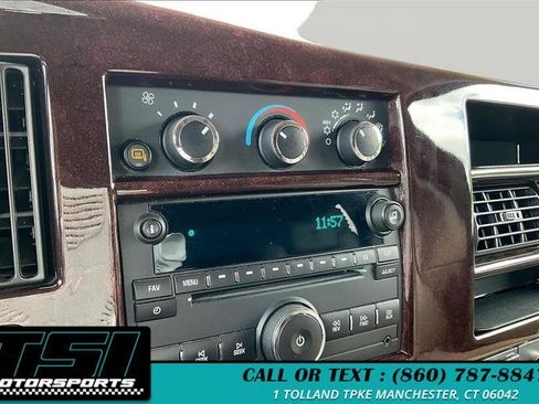 Used 2016 Chevrolet Express 2500 RWD image 21