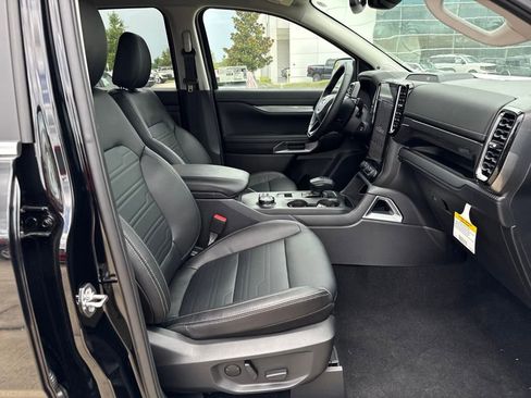 New 2024 Ford Ranger Lariat w/ Trailer Tow Package image 31