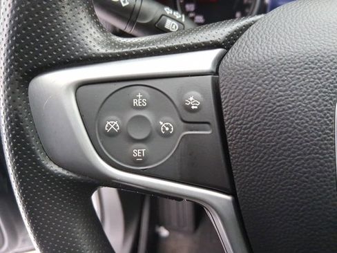 Used 2022 GMC Terrain SLE w/ Driver Convenience Package image 17