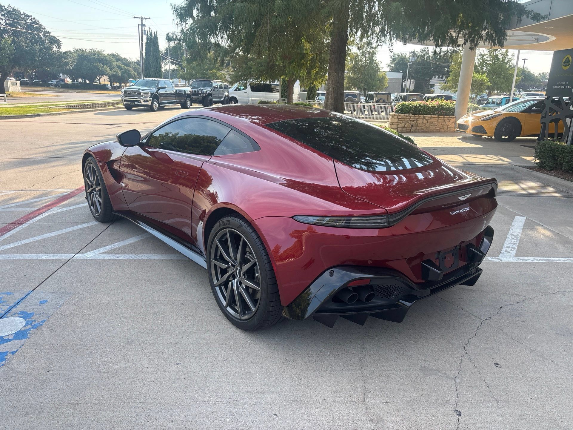 Used 2020 Aston Martin V8 Vantage Coupe RWD image 7
