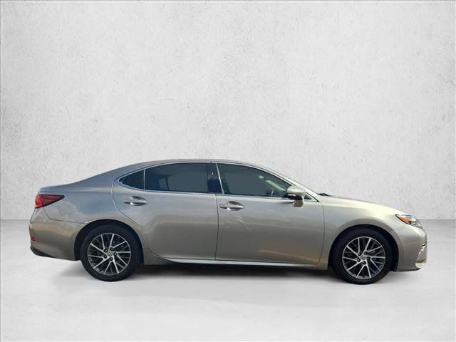 Used 2017 Lexus ES 350 F Sport w/ Luxury Package FWD image 4