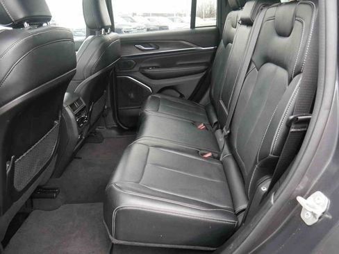 Used 2024 Jeep Grand Cherokee Overland image 14