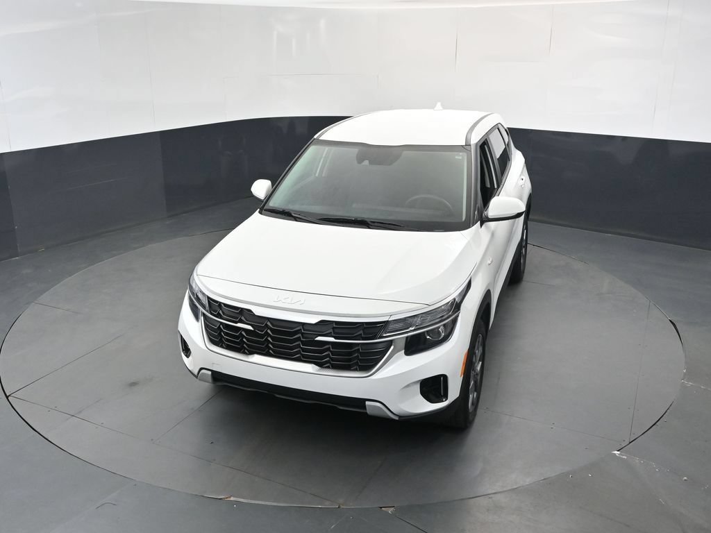 Used 2025 Kia Seltos LX AWD/4WD image 30
