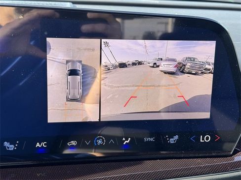 New 2026 Chevrolet Traverse Z71 w/ Enhanced Driving Package image 15